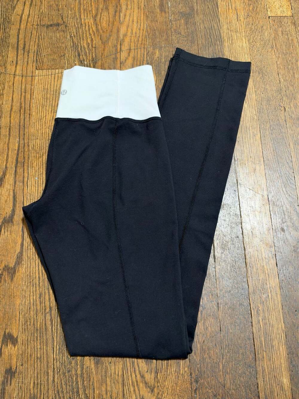 Lululemon Groove Pant Leggings Black White Size 8 Athletic Casual